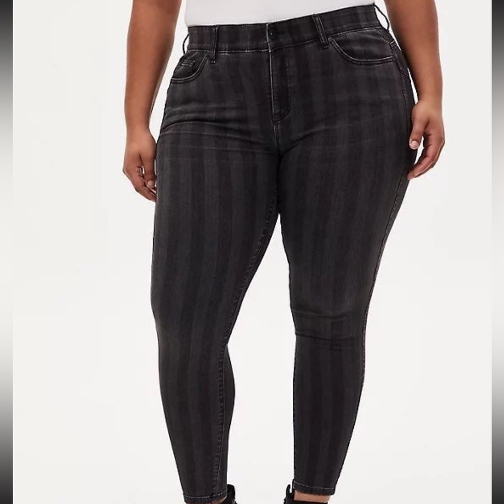 Torrid Bombshell Skinny Jeans